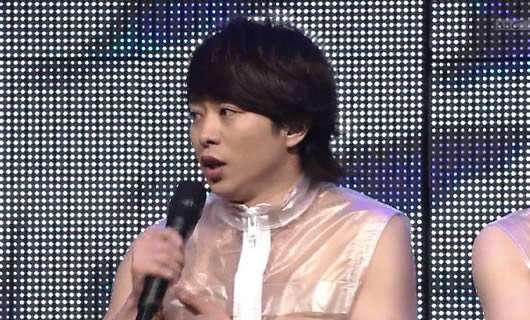 今あなたの隣に誰でも来てくれるとしたら誰を呼ぶ？