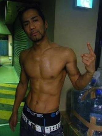 今あなたの隣に誰でも来てくれるとしたら誰を呼ぶ？