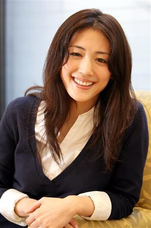 “最強”綾瀬はるかの泣きどころ 認知度抜群なのに大ヒットなしの怪
