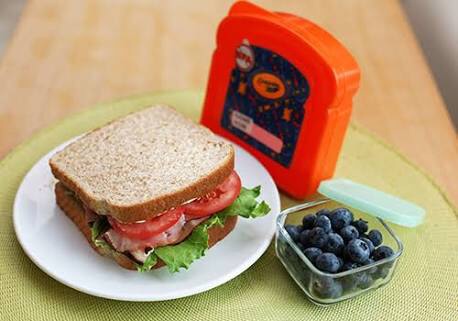 子供の頃から家にある定番の食べ物は？