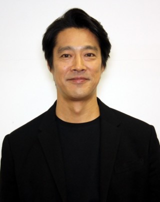 素顔が気になる有名人は?