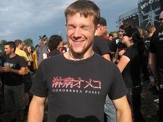 変なTシャツ画像ください！