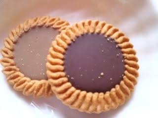 デスクワークの方、よく食べるおやつは何?