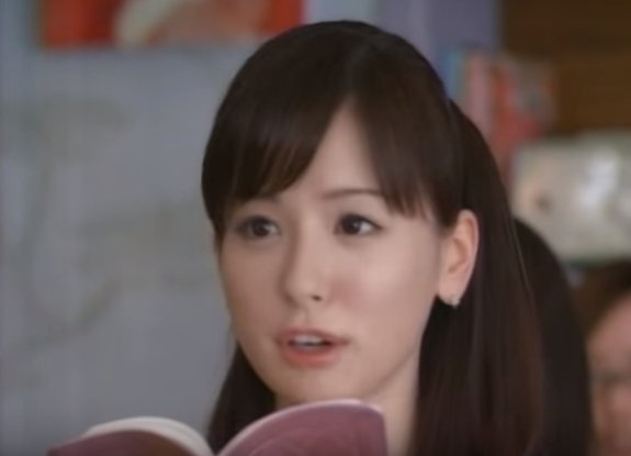 お人形さんみたいな顔の芸能人