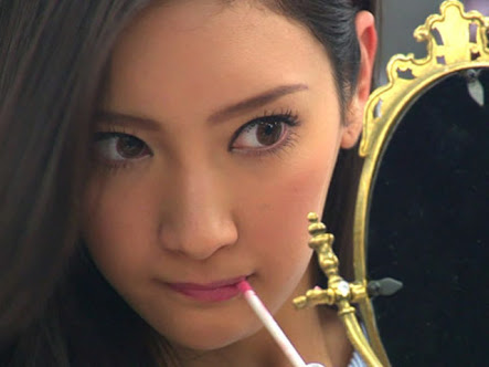 お人形さんみたいな顔の芸能人