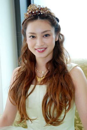 お人形さんみたいな顔の芸能人