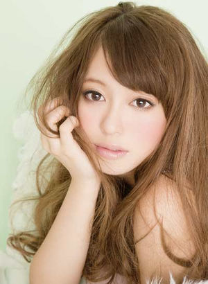 お人形さんみたいな顔の芸能人