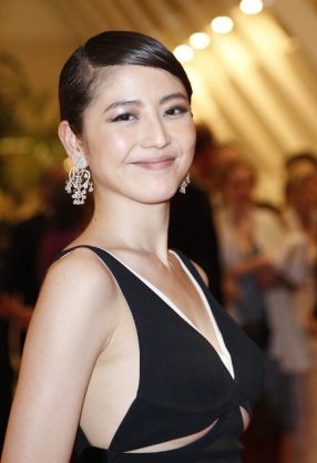 アラサー以上女性芸能人のドレスアップ画像