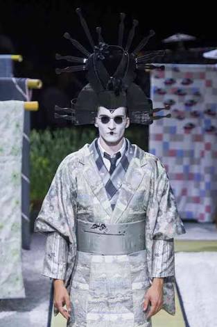 奇抜なファッション