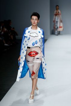奇抜なファッション