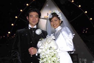 長袖ウェディングドレス