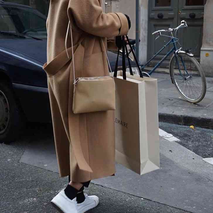 ベージュコーデが好きな人