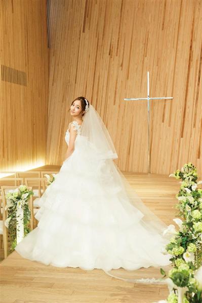 板野友美がウエディングドレスをプロデュース 自身の結婚観は…