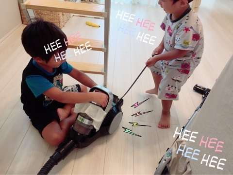 辻希美、揚げ物の最中に油が飛び散り顔を火傷！水ぶくれがつぶれた顔写真アップ