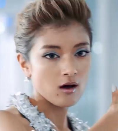 熱愛報道渦中のローラ、