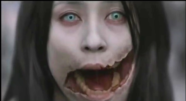 映画で強い女性の画像を貼ってください
