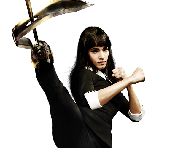 映画で強い女性の画像を貼ってください