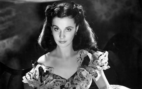映画で強い女性の画像を貼ってください