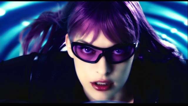映画で強い女性の画像を貼ってください