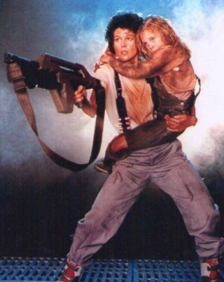 映画で強い女性の画像を貼ってください