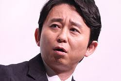 “天使すぎる花嫁”橋本環奈、結婚マガジン表紙でウエディング姿