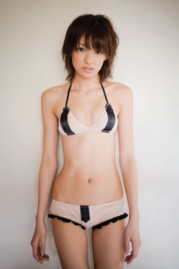 桐谷美玲、華奢すぎて「衣装NG多発」!? スタッフから漏れ出る不満の数々