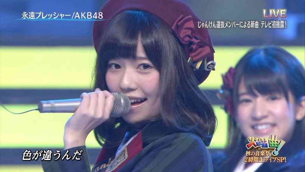 島崎遙香ひとりだけ水着じゃない…AKB48“神8”表紙の少年マガジンが話題