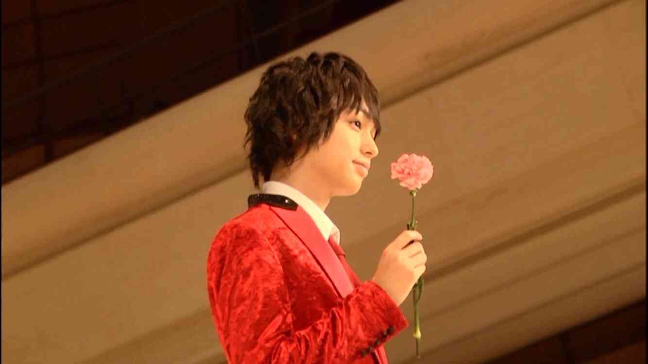 山本美月、実写「ピーチガール」の制服ショット公開で期待の声続々