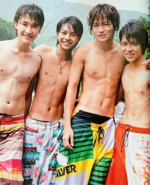水着が似合う男性有名人の画像を貼ろうじゃないの