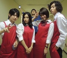 土屋太鳳 水色の花柄浴衣で華やかに 理想のデートを語る