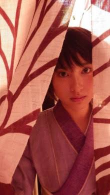 土屋太鳳　水色の花柄浴衣で華やかに　理想のデートを語る