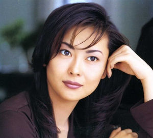 中山美穂、竜星涼と23歳差濃厚ラブシーン「調教のしがいがありました」