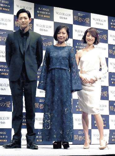 中山美穂、竜星涼と23歳差濃厚ラブシーン「調教のしがいがありました」