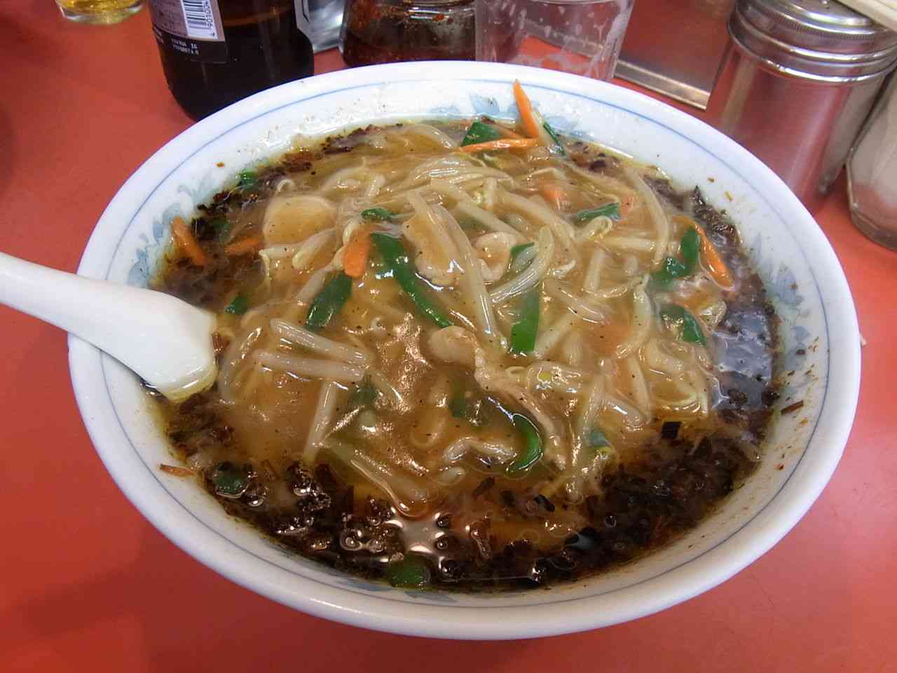 暑い季節に熱いものを食べたい人！