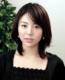 浜崎あゆみ水色セクシードレスで『a-nation』13度目のトリ