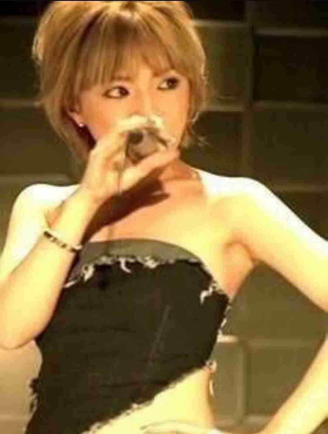 浜崎あゆみ水色セクシードレスで『a-nation』13度目のトリ