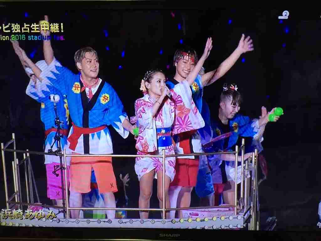 浜崎あゆみ水色セクシードレスで『a-nation』13度目のトリ