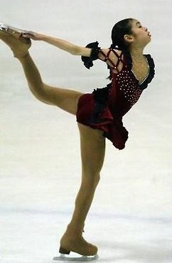 キム・ヨナが日本の芸能界デビューを狙って大整形手術