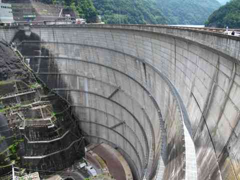 ゲスの極み乙女。川谷絵音が胸中を告白！「ベッキーはプロだな」