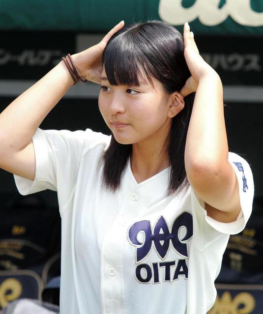 甲子園練習で女子マネがグラウンドに立ち制止される ネットで非難殺到