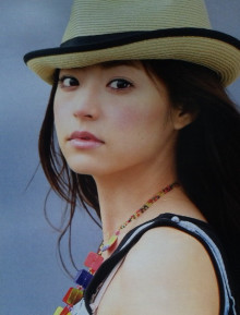 キャップを被った芸能人の画像を集めるトピ