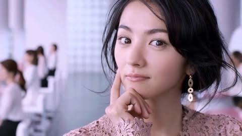 化粧品のモデルになって欲しい人は？