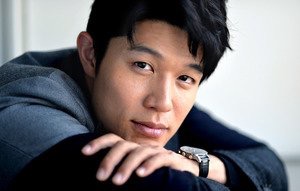 今あなたの隣に誰でも来てくれるとしたら誰を呼ぶ？