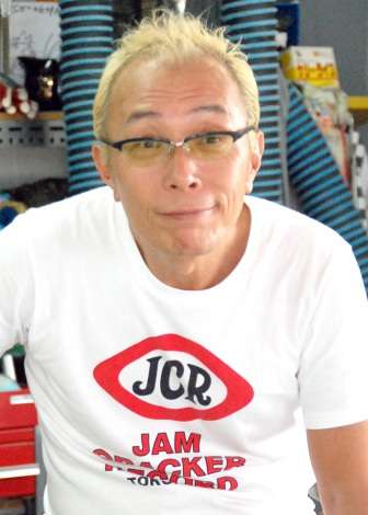 目の奥が笑ってないと感じる有名人