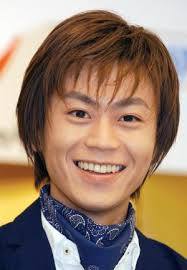 目の奥が笑ってないと感じる有名人