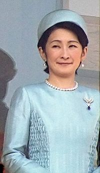 目の奥が笑ってないと感じる有名人