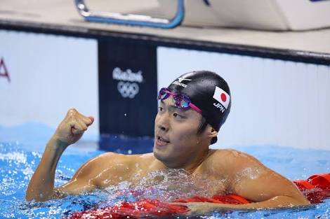 スポーツ選手のヘアスタイルを貼るトピ