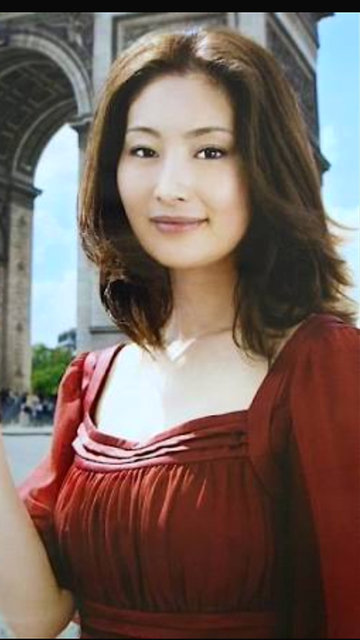 きつね顔が似合うファッション