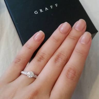 結婚指輪を決めるまで何軒回りましたか？
