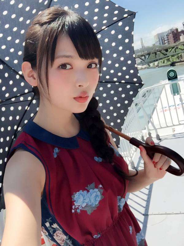 年齢に合わない格好をしても似合っている有名人